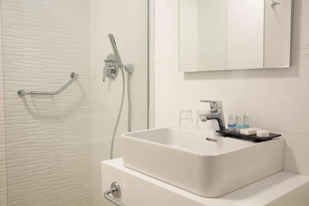 Double or Twin WITH DOUBLE BED Room, Mayflower Hotel, Malta