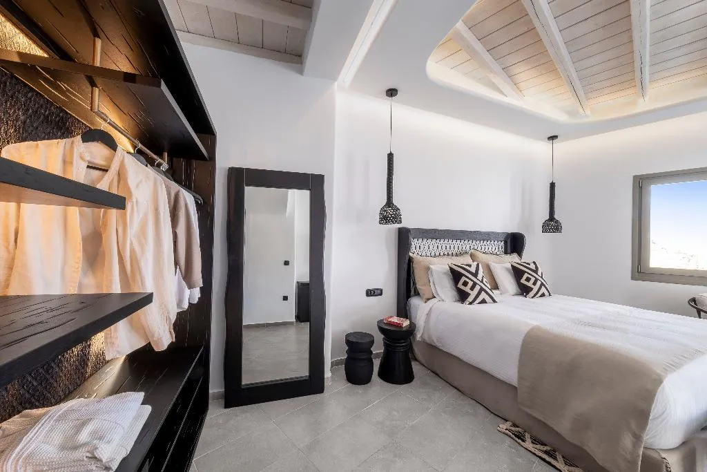 SUITE WITH PRIVATE POOL Room, Deliades, Mykonos