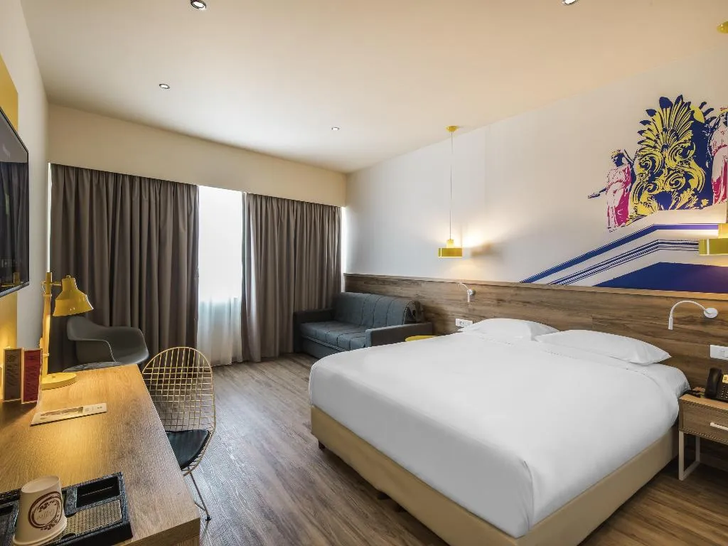 DOUBLE PREMIUM Room, Ibis Styles Athens Routes, Athens
