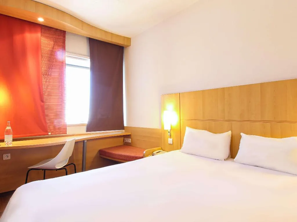 DOUBLE STANDARD Room, Ibis Tunis, Tunisia