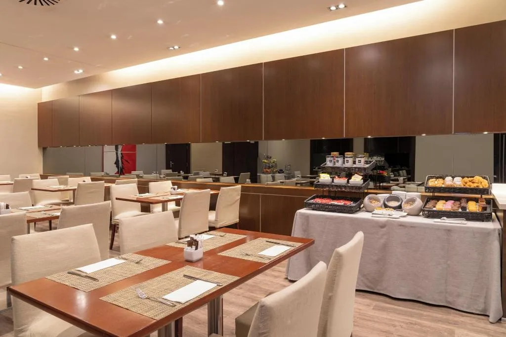 Restaurant, Gran Hotel Attica21 Las Rozas, Madrid
