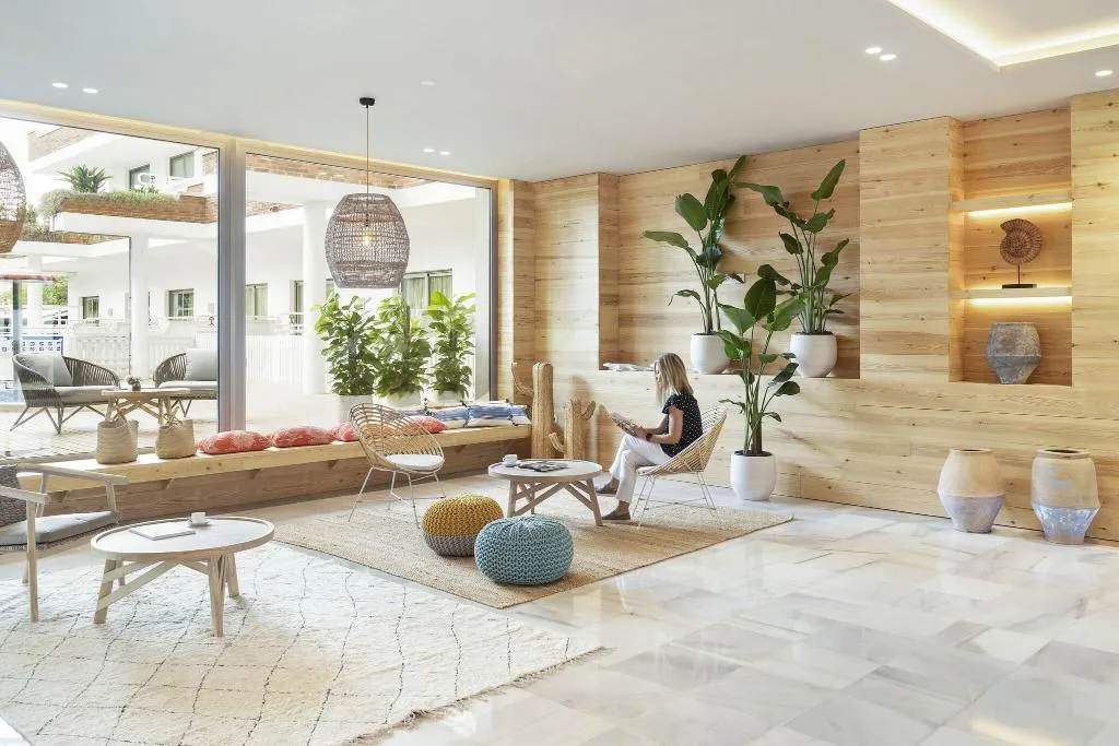 Lobby, Indalo Park, Costa Brava