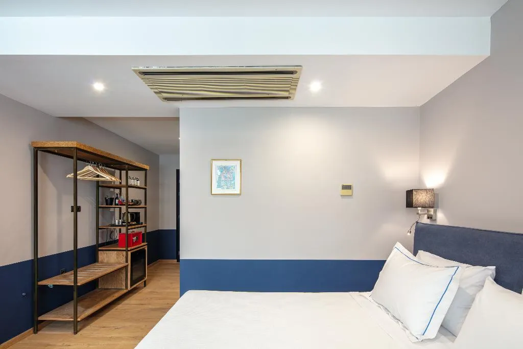 HOME TWO DOUBLE BEDS Room, The Vault Athens, Athens