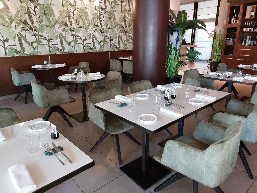 Restaurant, Ramada Plaza Milano Hotel, Milan