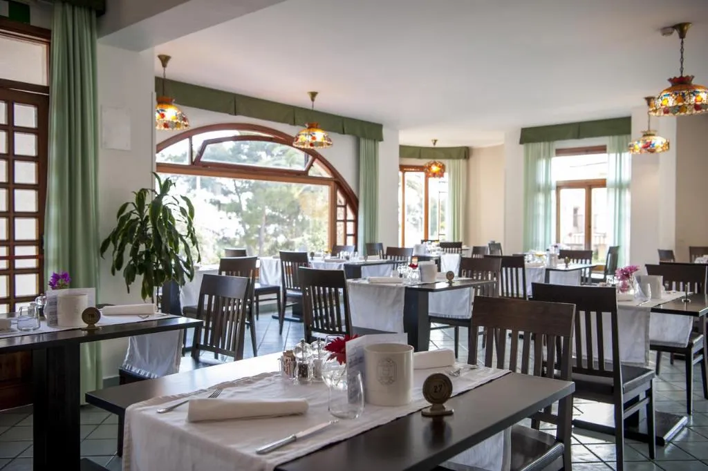 Restaurant, Baia del Capitano, Palermo
