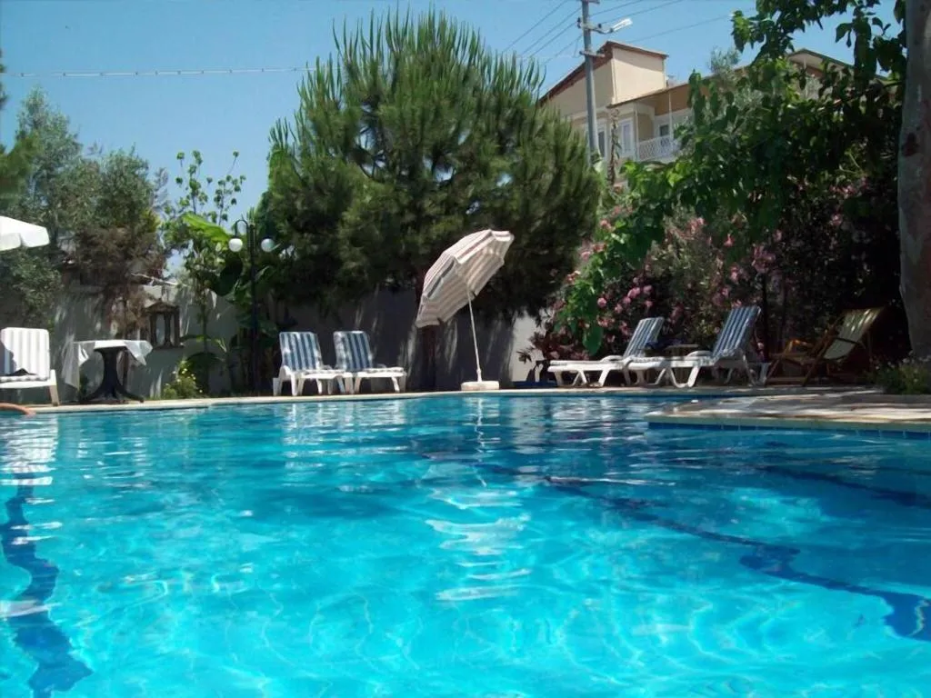 Pool, Vanilla, Dalaman