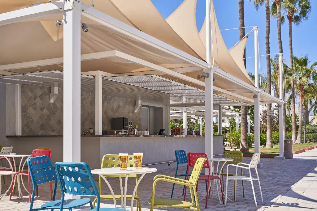 Bar, Atlantica Oasis Hotel, Cyprus