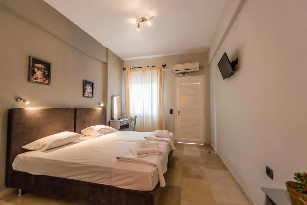 Room, Evita Studios, Kefallinia