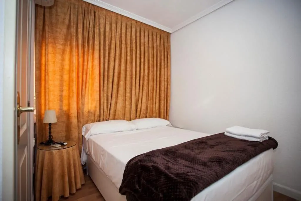 Room, Hostal JQC Ártico, Madrid