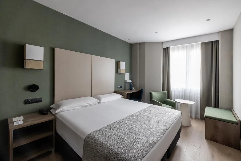 Double or Twin PREMIUM Room, Catalonia Albeniz, Barcelona