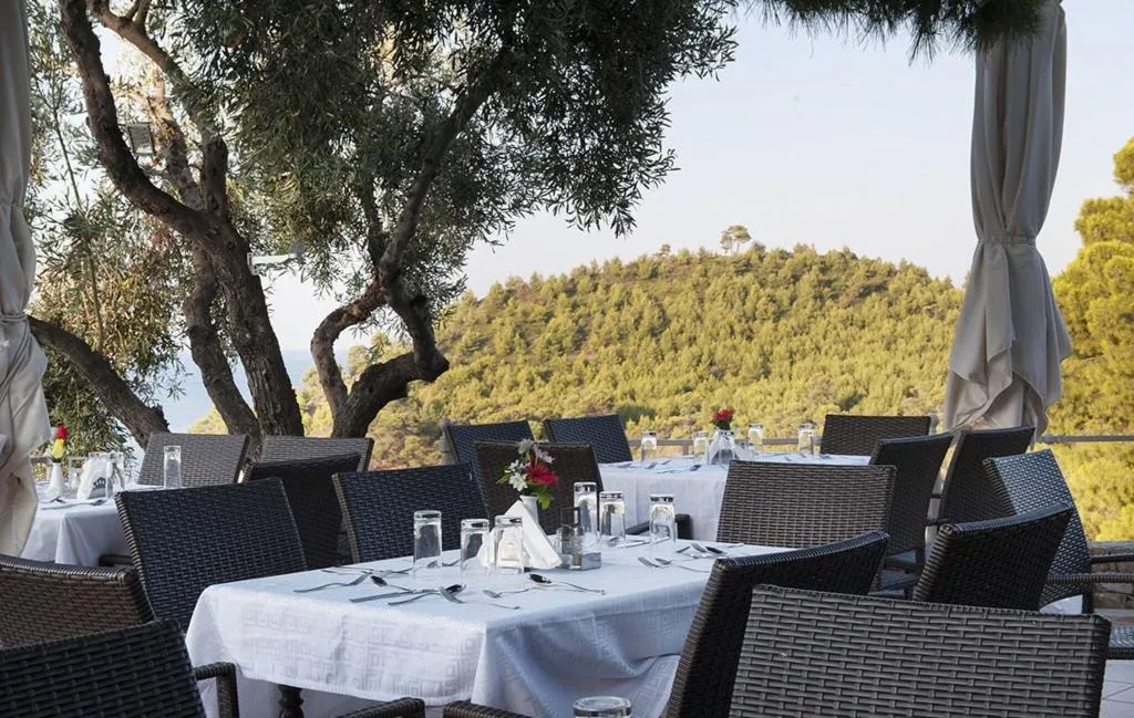 Restaurant, Alonissos Beach Bungalows & Suites Hotel, Skiathos