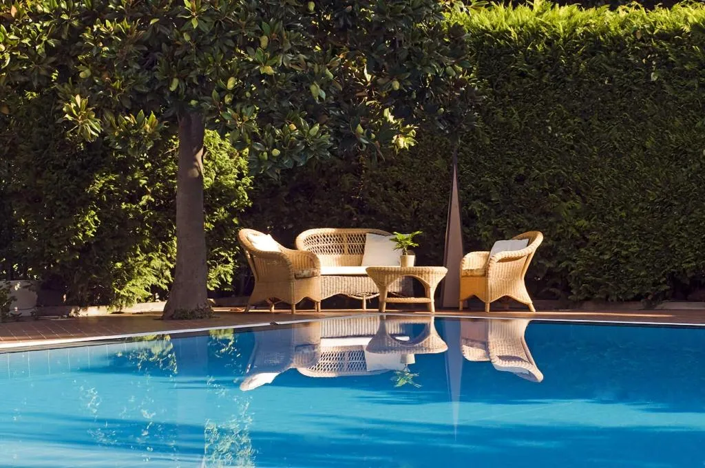Pool, Giordano, Naples