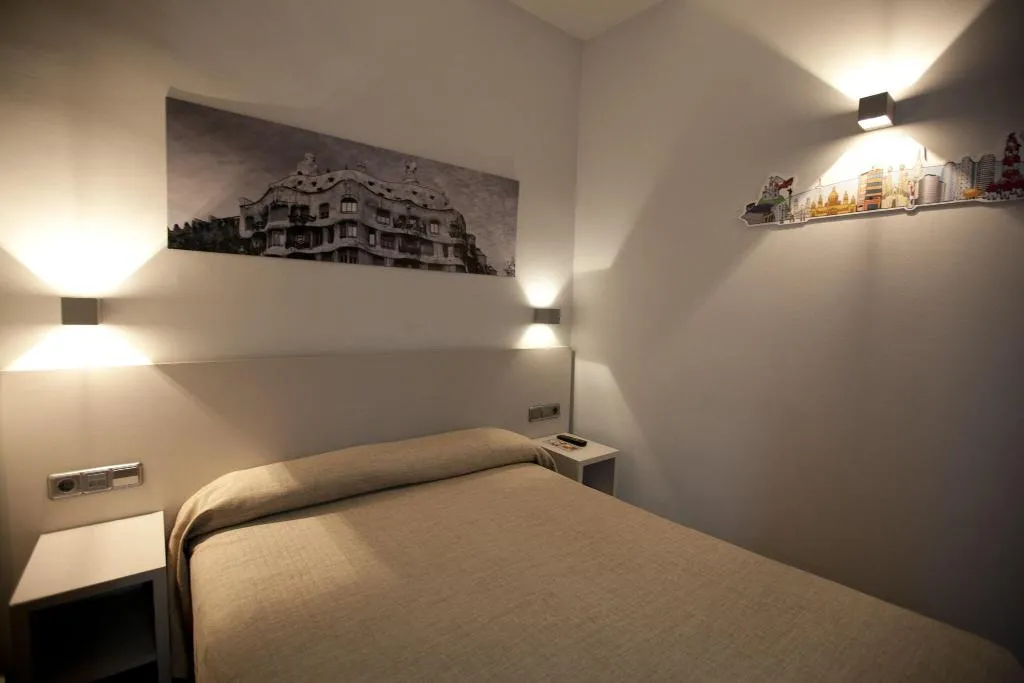 DOUBLE QUEEN SIZE BED Room, Hotel Ciutat De Sant Adria, Barcelona