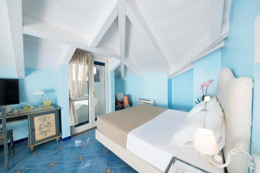 Room, B B Villa Fabiana, Naples