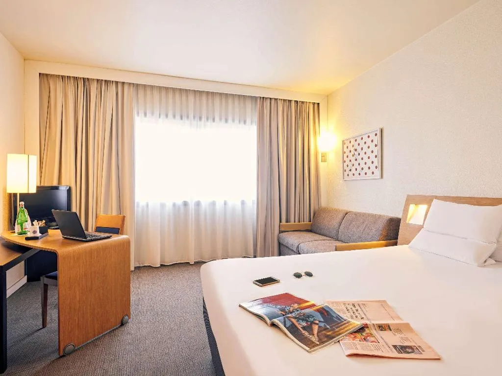 DOUBLE SUPERIOR WITH DOUBLE BED Room, Novotel Venezia Mestre Castellana, Venice