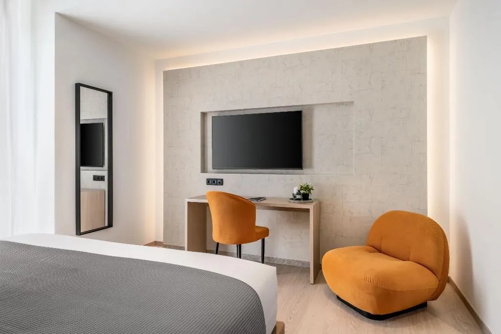 DOUBLE CLASSIC WITH TERRACE Room, Urban K, Athens