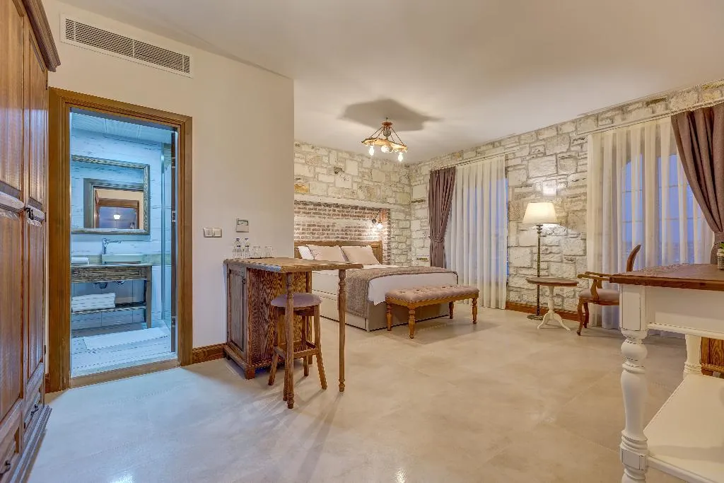 DOUBLE DELUXE WITH TERRACE Room, Navali̇a Otel, Izmir