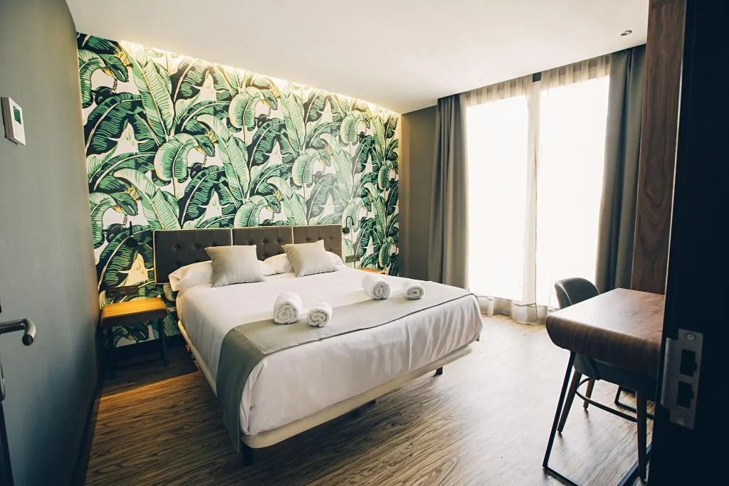 DOUBLE TWO BEDS Room, Málaga Premium Hotel, Costa Del Sol