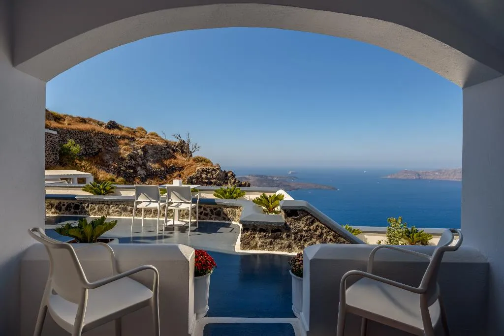 SUITE DELUXE Room, Pegasus Suites & Spa, Santorini