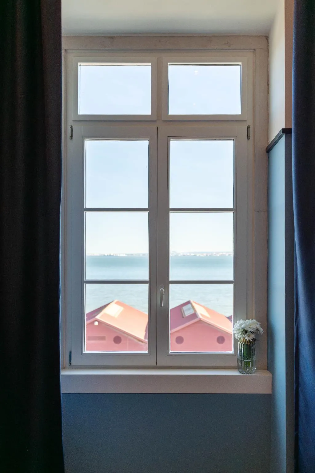 DOUBLE RIVER VIEW Room, The Editory Riverside Santa Apolonia Hotel, Lisbon