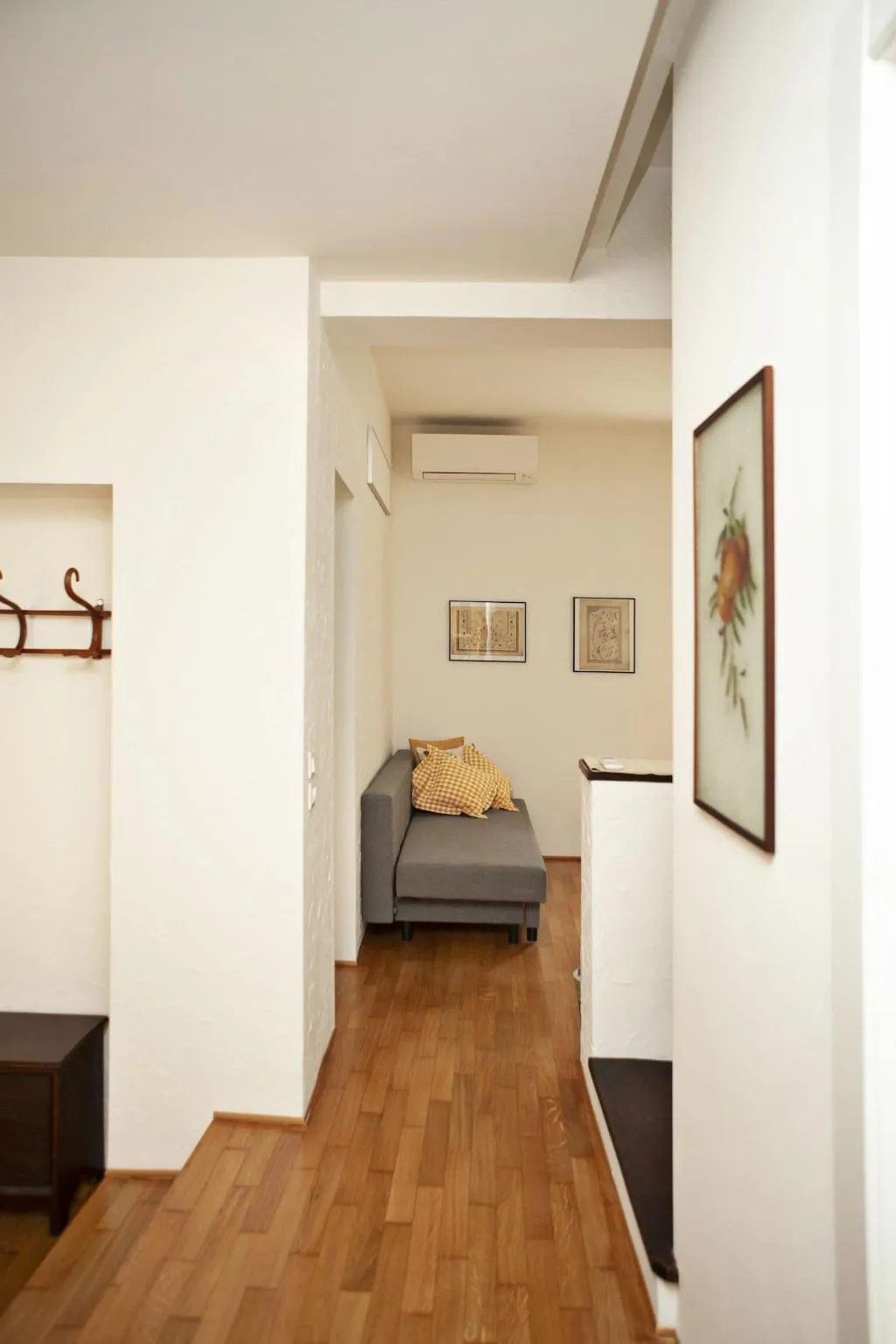 Room, Locanda San Bernardo, Milan