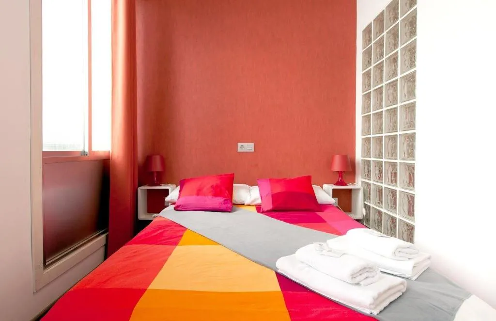 Room, Hostal Abril, Madrid