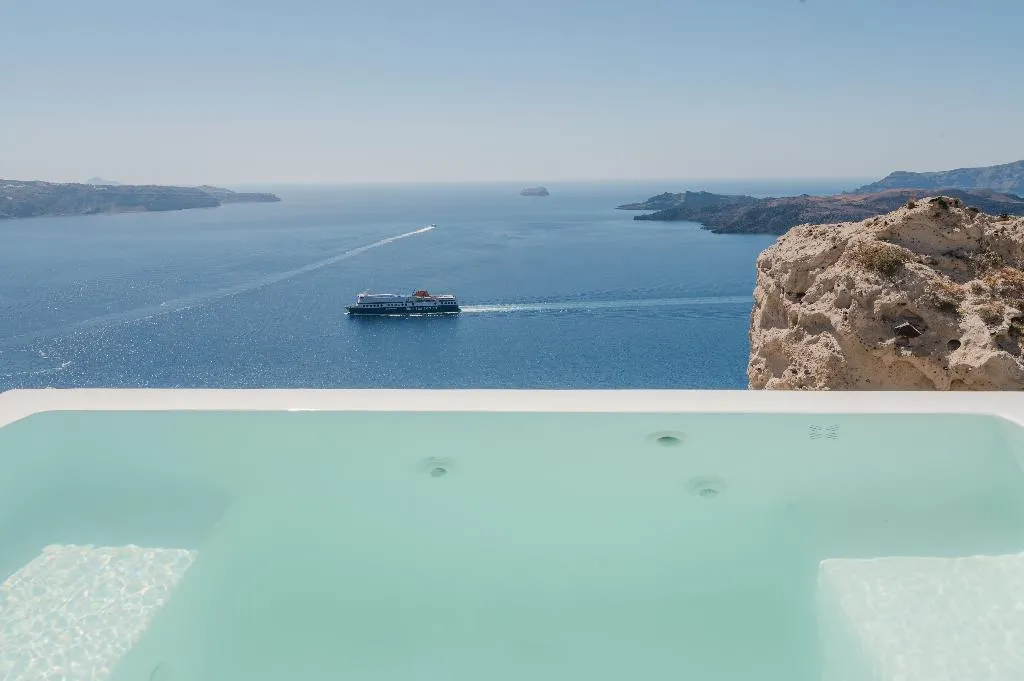 DOUBLE SEA VIEW HONEYMOON Room, Apeiron Blue Santorini - Apeiron Hotels, Santorini