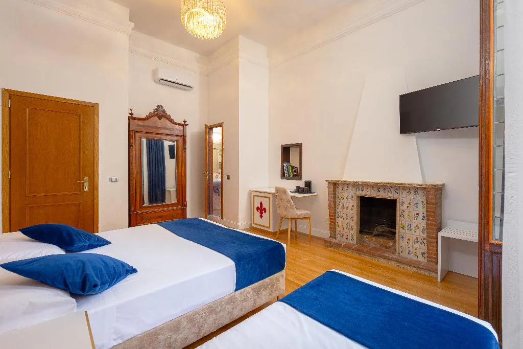 TRIPLE SUPERIOR Room, Annabella Hotel Roof Terrace, Florence