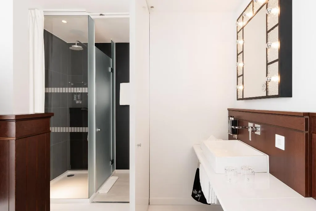 DOUBLE DELUXE Room, Ruby Molly Hotel Dublin by IHG, Dublin