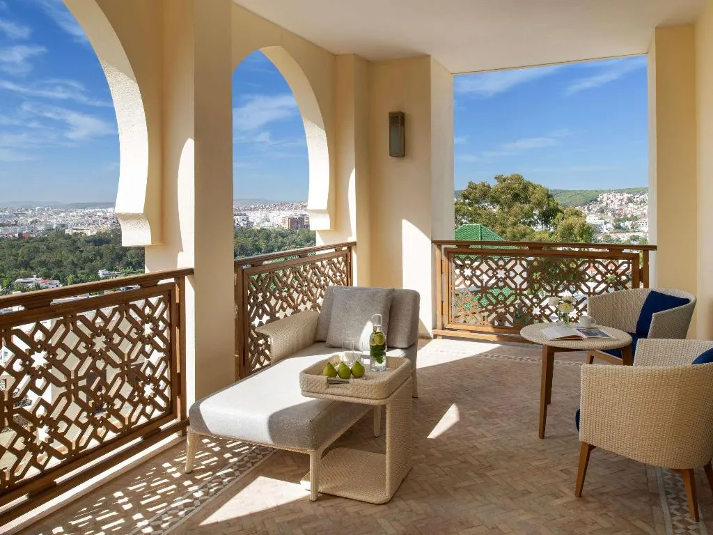 JUNIOR SUITE KING SIZE BED Room, Fairmont Tazi Palace Tangier, Tangier