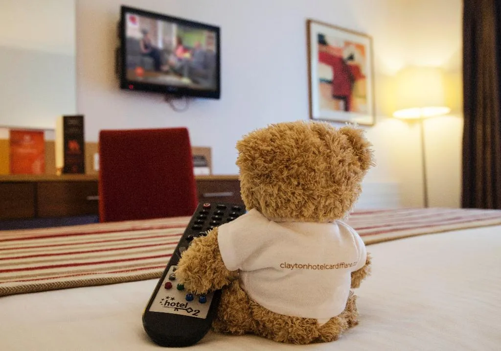 SINGLE STANDARD Room, Clayton Hotel Cardiff Lane, Dublin