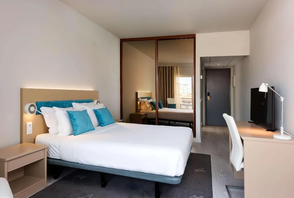 Room, Tryp Lisboa Caparica Mar Hotel, Lisbon