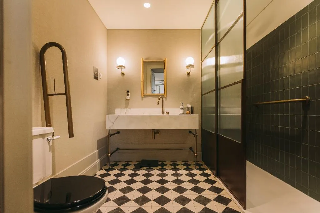 TWIN DELUXE WITH TERRACE Room, Torel Saboaria, Porto