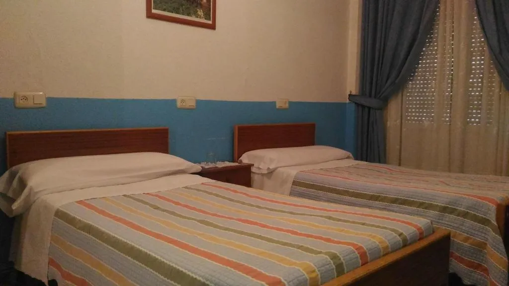 TWIN STANDARD Room, Hostal Palacios Fuencarral, Madrid