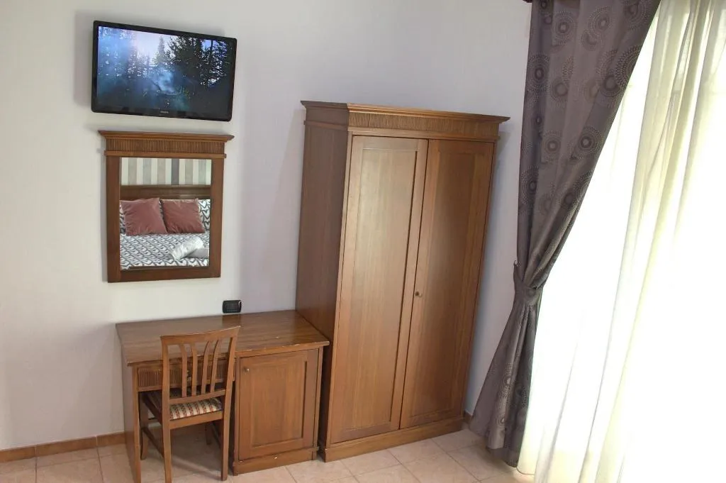Room, Hotel Ciao, Naples
