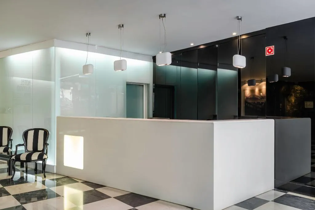Lobby, Florida, Lisbon