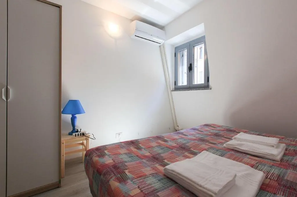 Room, Red Line Room Division, Milan