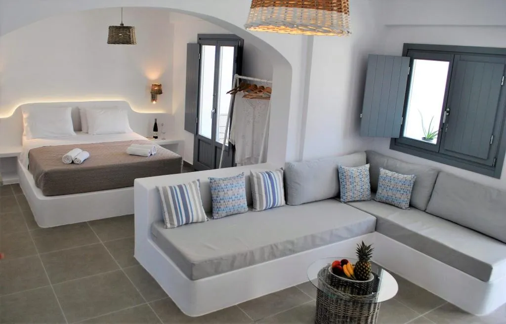 SUITE CLASSIC Room, The Vine Suites, Santorini
