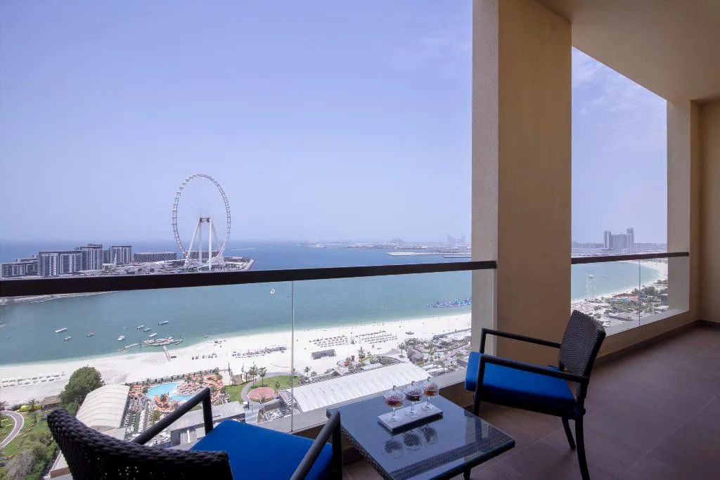 SUITE WITH BALCONY Room, Amwaj Rotana-Jumeirah Beach, Dubai