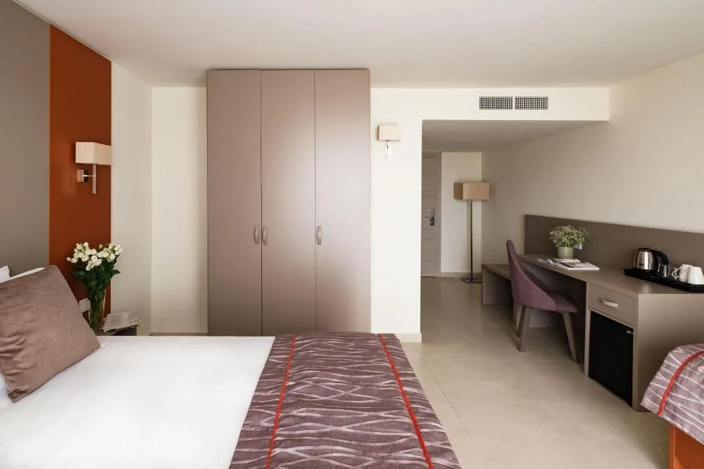 Room, Mayflower Hotel, Malta