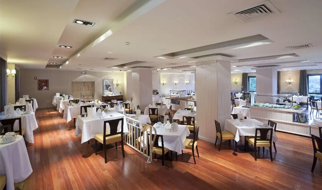 Restaurant, Parador de Vielha, Costa Brava