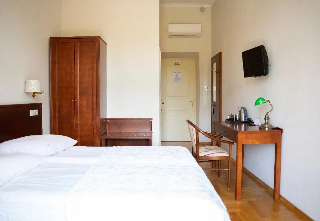 SINGLE STANDARD Room, Polonia Hotel, Krakow