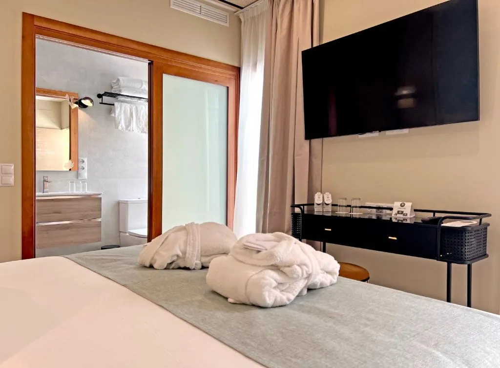 DOUBLE STANDARD Room, Soho Boutique Columela, Costa De La Luz