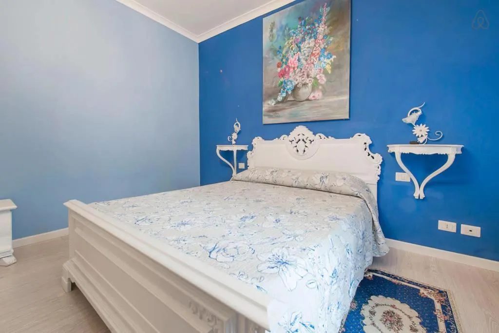 TRIPLE STANDARD Room, Ai 7 Scalini, Naples