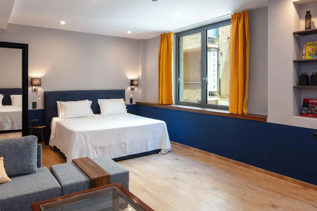 HOME TWO DOUBLE BEDS Room, The Vault Athens, Athens