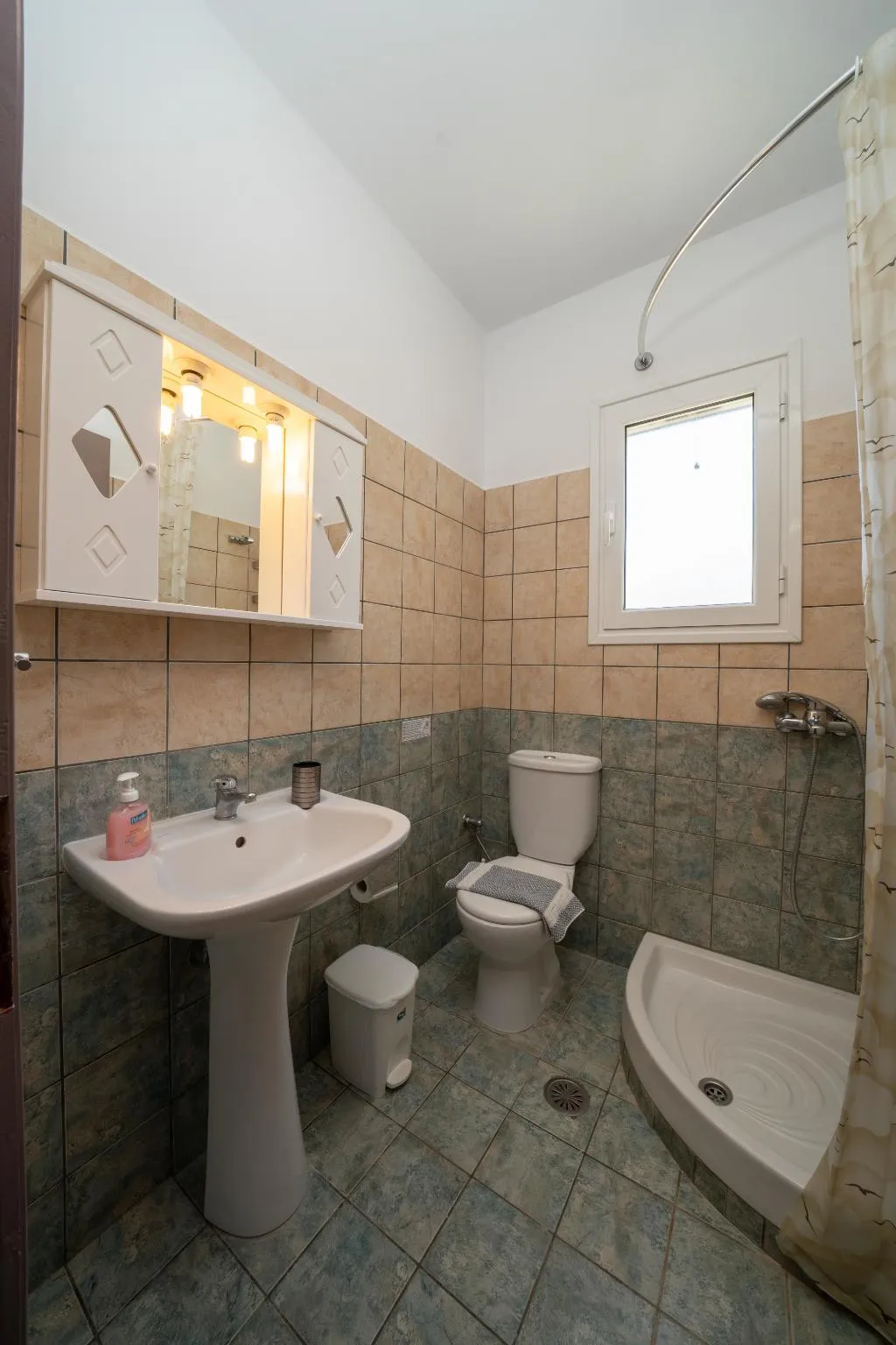 APARTMENT CAPACITY 4 Room, Aggelina's Apartments, Kefallinia