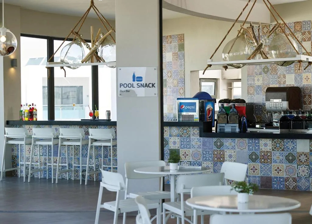 Bar, Atlantica Plimmiri, Rhodes