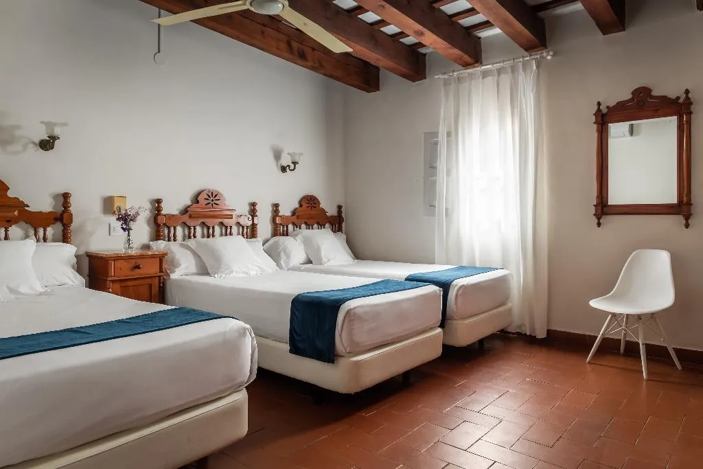 TRIPLE STANDARD Room, Hotel Medium Renaixença, Costa Brava