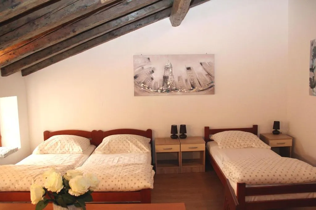 Room, Old Theatre Rooms And Apartments, Split