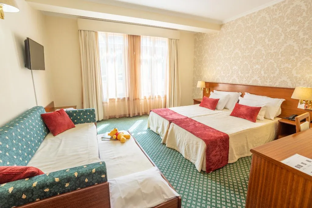 FAMILY ROOM STANDARD Room, Eurosol Gouveia, Porto